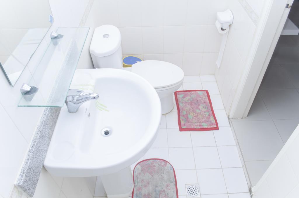 Julz Tropical Apartments Olongapo Εξωτερικό φωτογραφία