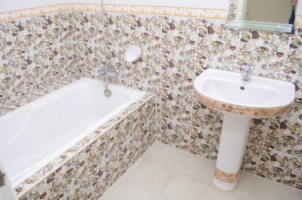 Julz Tropical Apartments Olongapo Εξωτερικό φωτογραφία