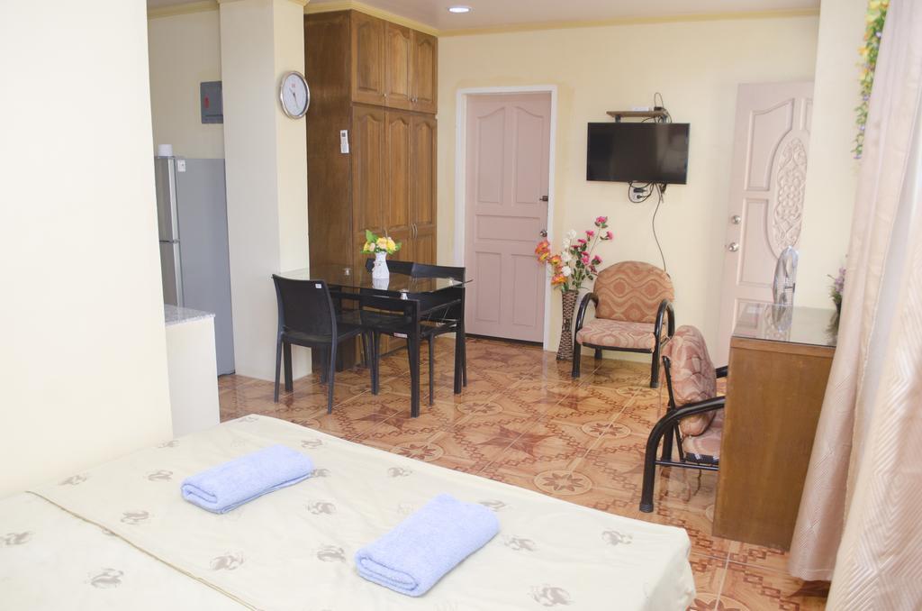 Julz Tropical Apartments Olongapo Εξωτερικό φωτογραφία